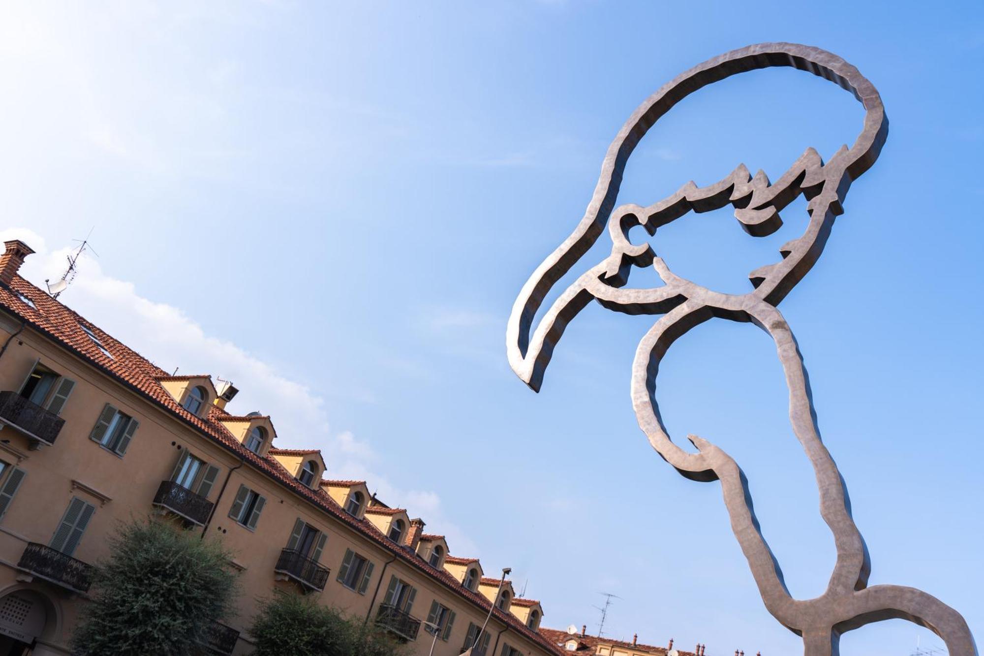 Piazza Michele Ferrero - Sulla Piazza Centrale Alba  Exteriör bild